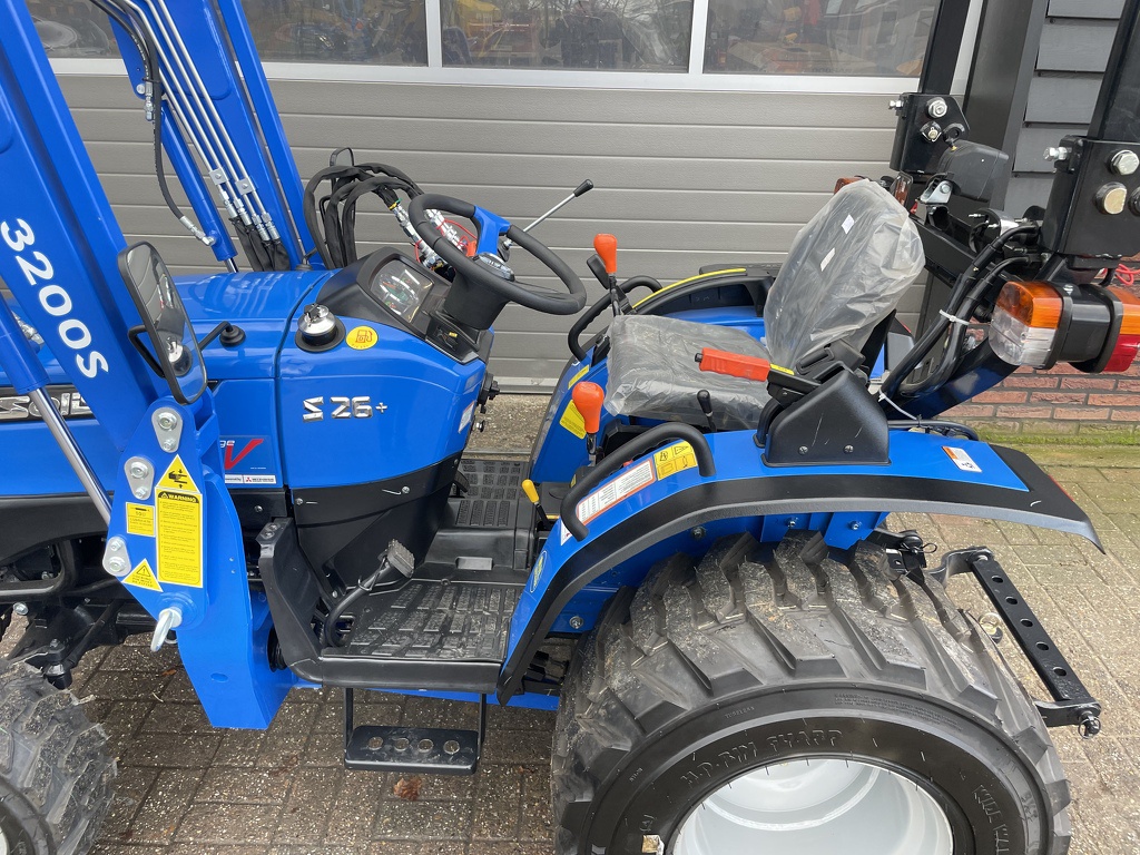 Solis S26 + minitractor met frontlader NIEUW 5 jaar GARANTIE