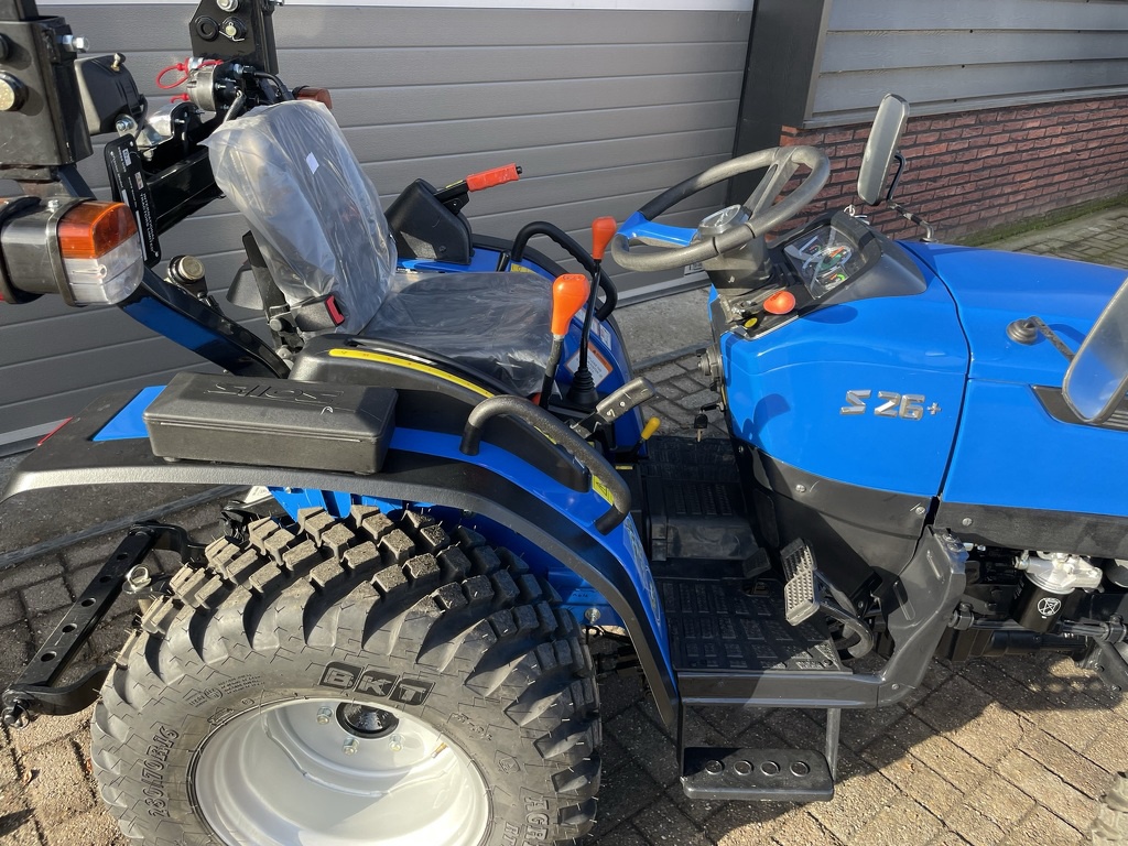 Solis S26 + minitractor NIEUW 5 jaar GARANTIE