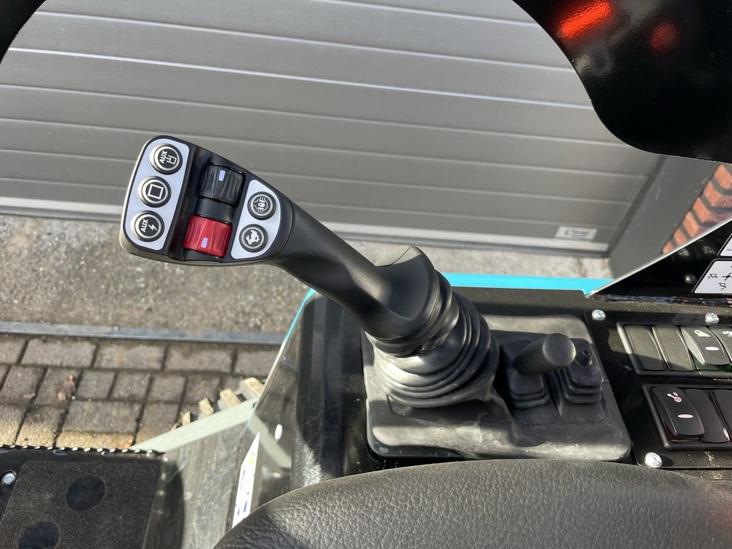 TE HUUR Giant G2700 HD X-TRA minishovel 2.7 T