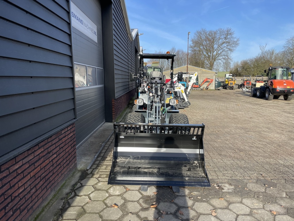 TE HUUR Giant G2700 HD X-TRA minishovel 2.7 T