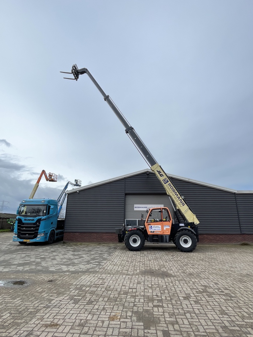 TE HUUR: JLG 4017 starre verreiker 17 M 4 T