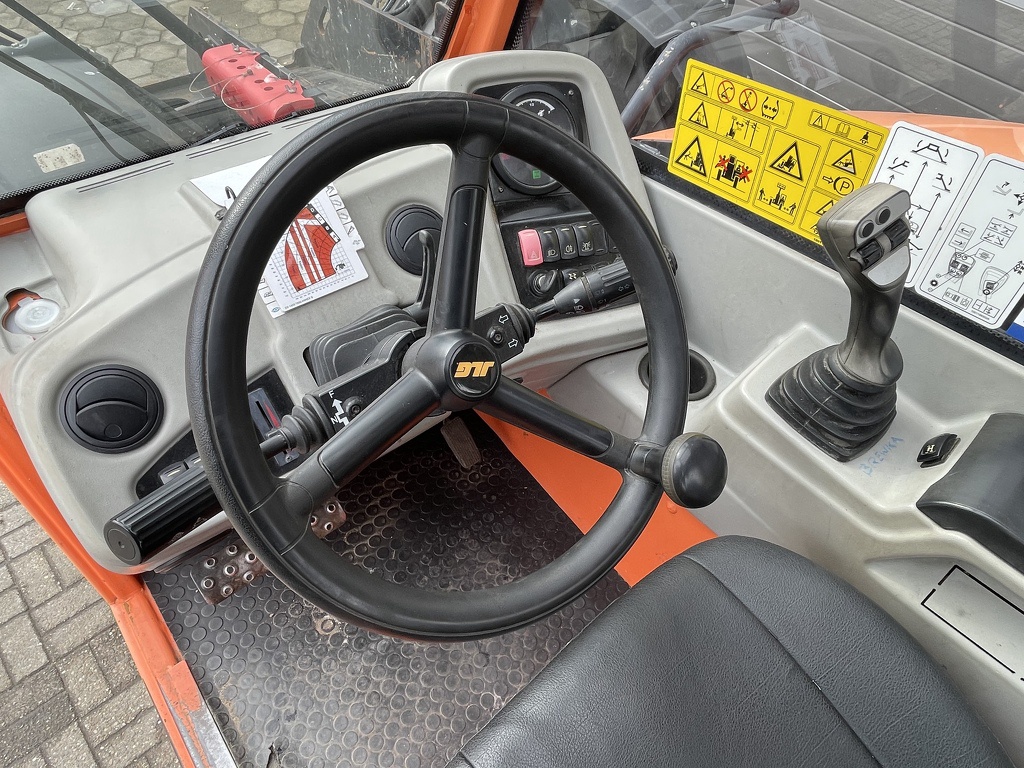 TE HUUR: JLG 4017 starre verreiker 17 M 4 T