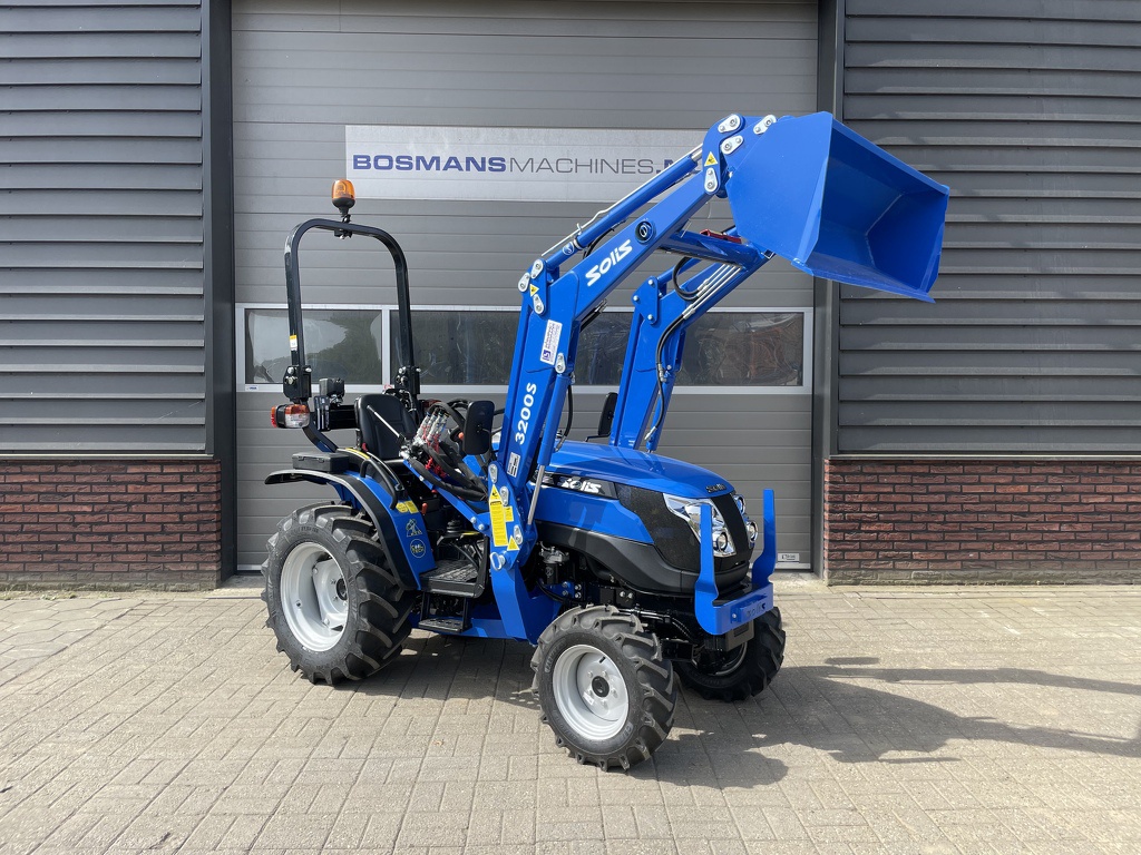 Solis 26 minitractor NIEUW + frontlader op brede agribanden