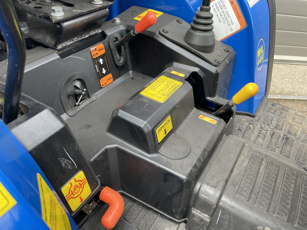 Solis 26 + minitractor NIEUW industriebanden 5 jaar GARANTIE