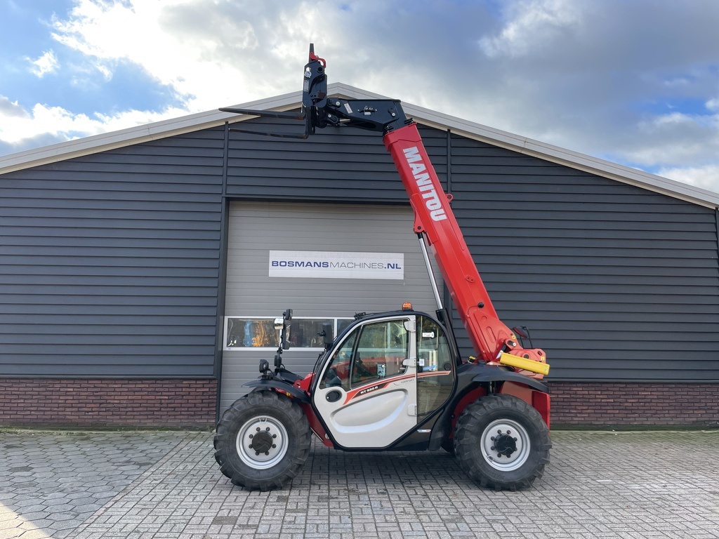 TE HUUR Manitou MT930 verreiker 9 M 3000 kg