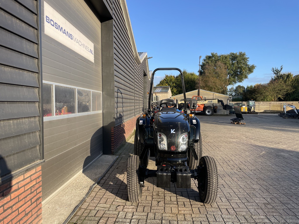 Knegt 404 BLACK edition 4WD 40 PK compact tractor NIEUW