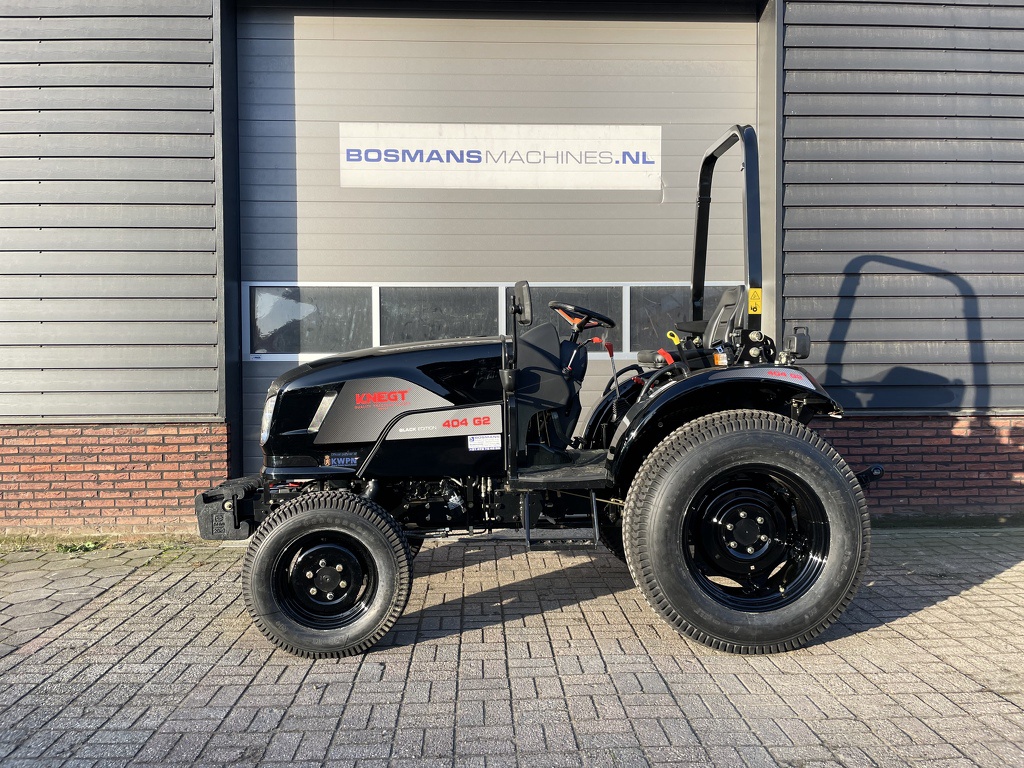 Knegt 404 BLACK edition 4WD 40 PK compact tractor NIEUW