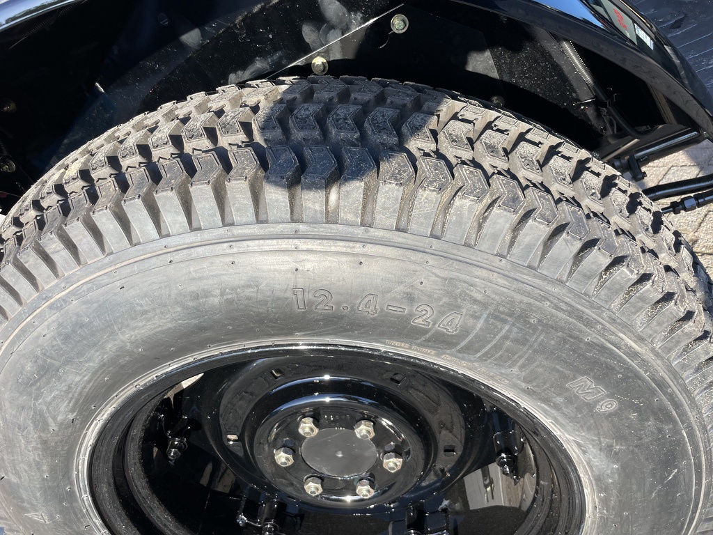 Knegt 404 BLACK edition 4WD 40 PK compact tractor NIEUW