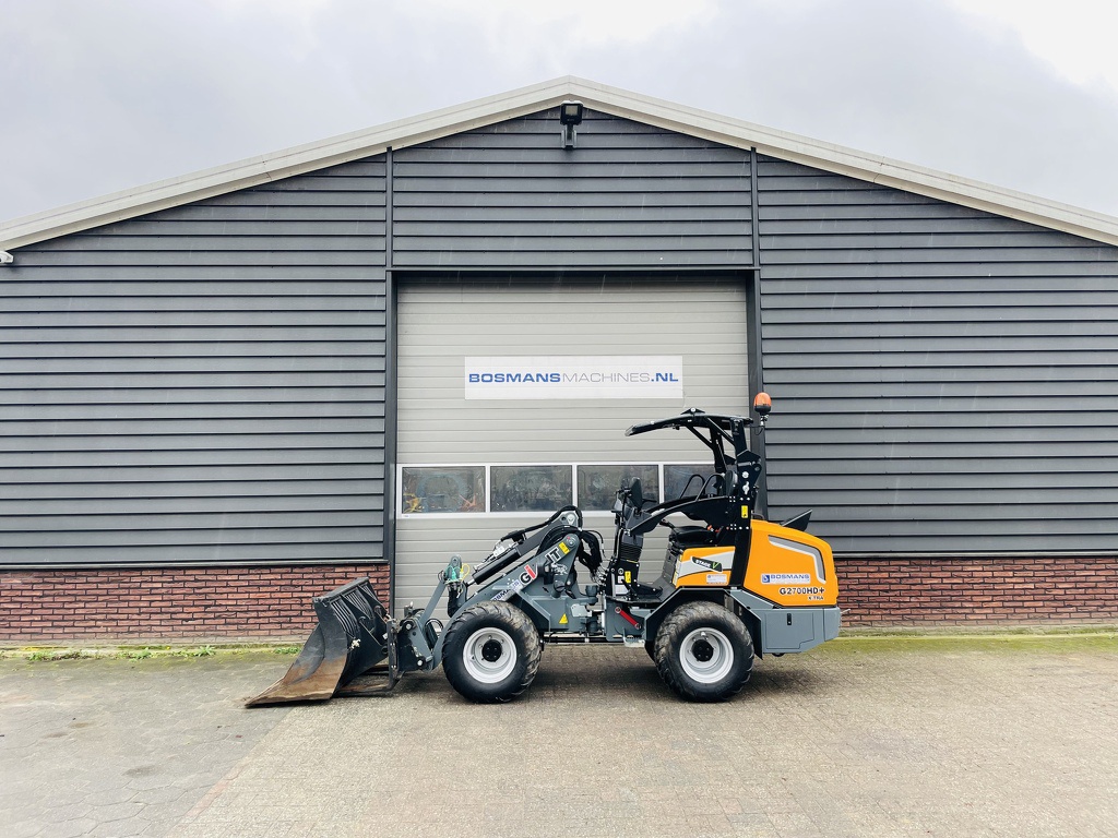 Giant G2700 HD X-TRA + minishovel / kniklader BJ 2024 260 uur