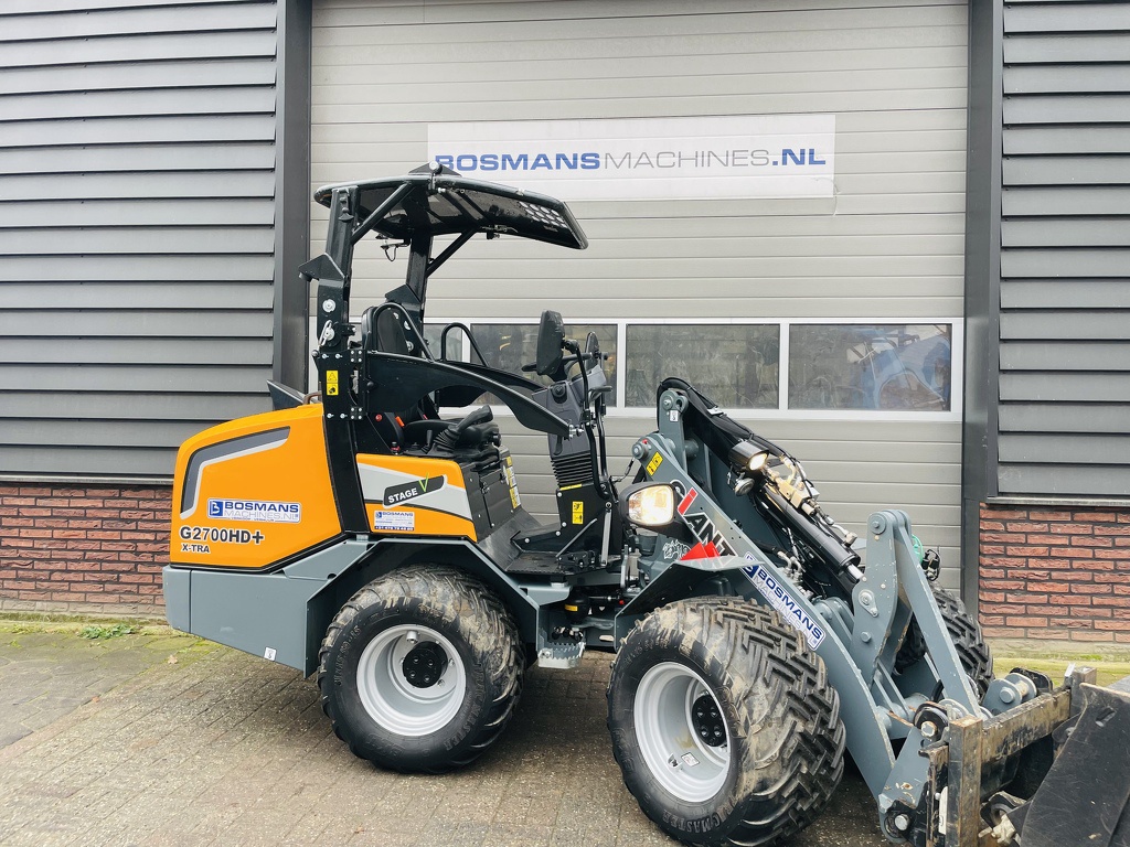 Giant G2700 HD X-TRA + minishovel / kniklader BJ 2024 260 uur
