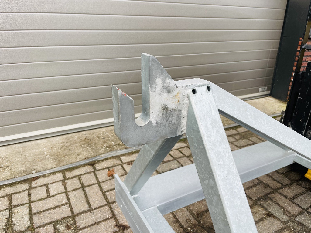 Werktuigen drager / bok met lepelinsteek NIEUW