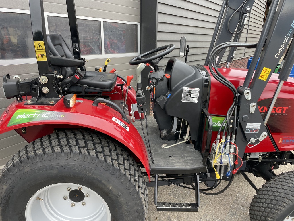 Knegt 304G2E minitractor ELECTRISCH 45PK optie frontlader