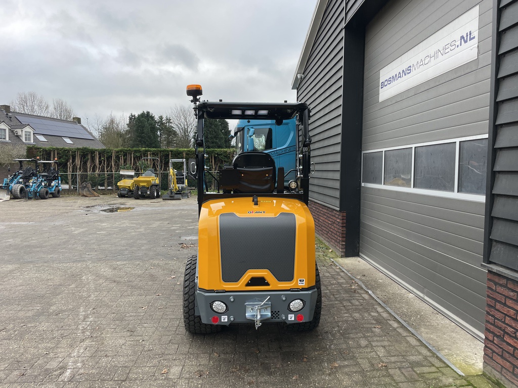 GIANT G2700E X-TRA HD minishovel / kniklader NIEUW electrisch