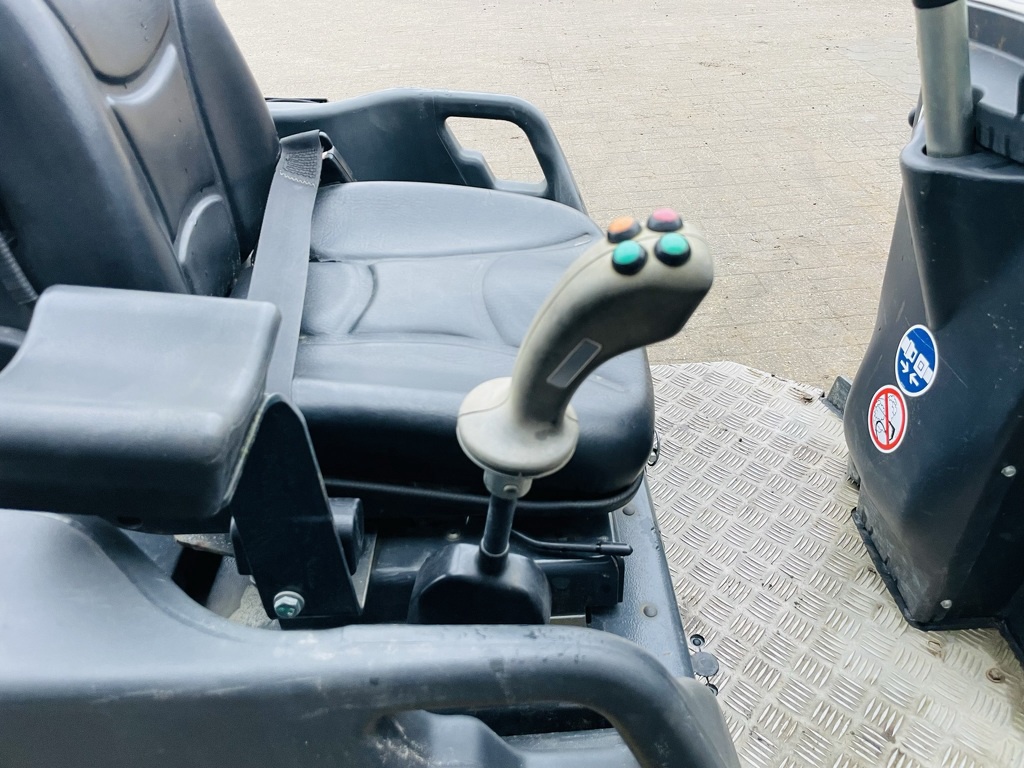 TE HUUR Bomag BW120 tandemwals 2.7 T