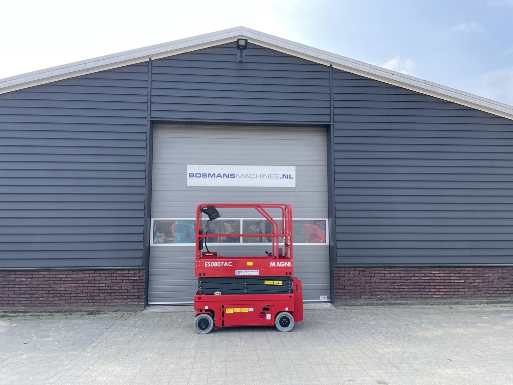 Magni ES0807 AC schaarhoogwerker BJ 2023 26 uur
