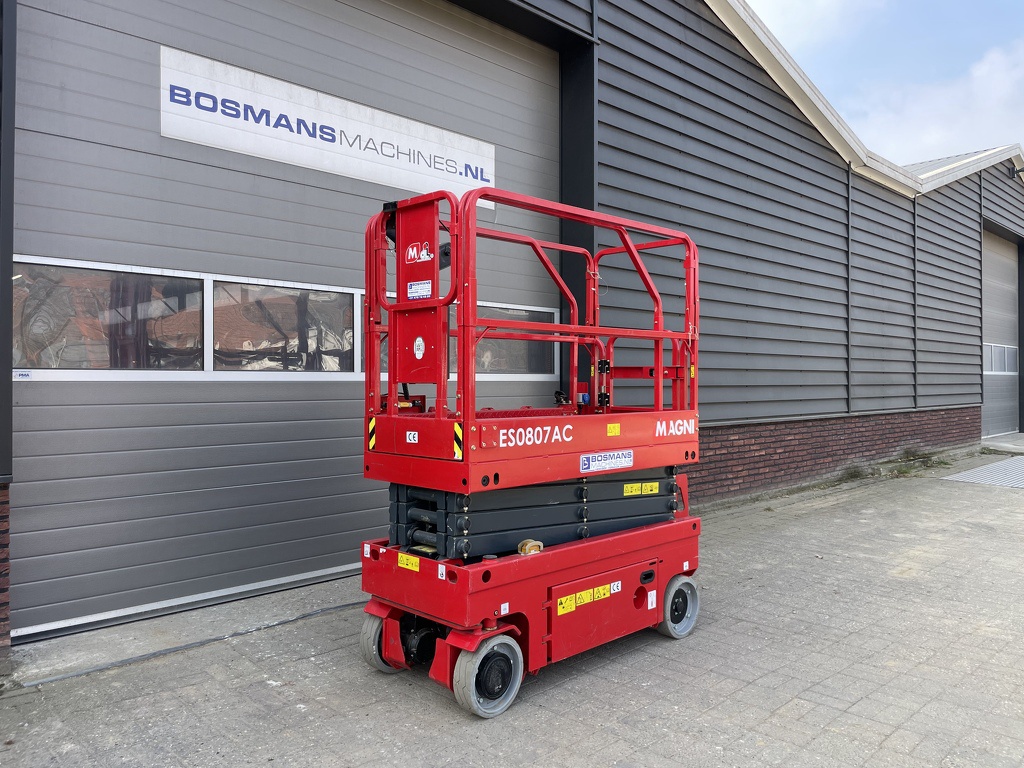 Magni ES0807 AC schaarhoogwerker BJ 2023 26 uur