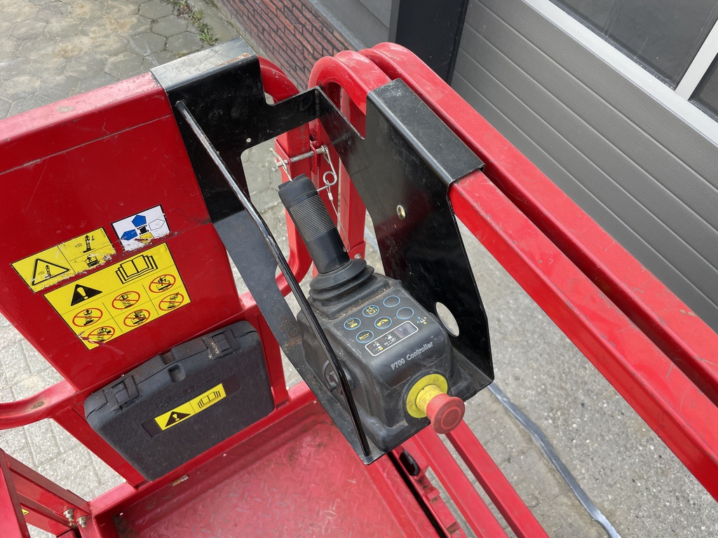 Magni ES0807 AC schaarhoogwerker BJ 2023 26 uur