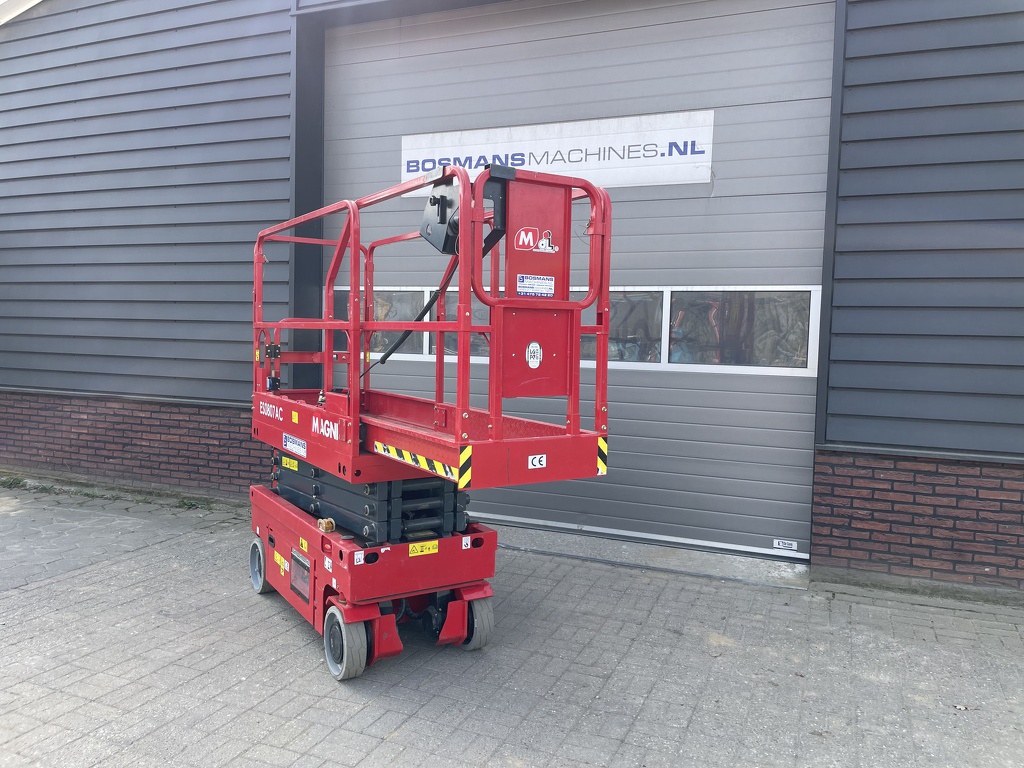 Magni ES0807 AC schaarhoogwerker BJ 2023 26 uur
