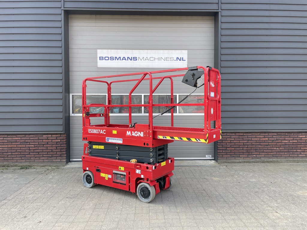 Magni ES0807 AC schaarhoogwerker BJ 2023 26 uur