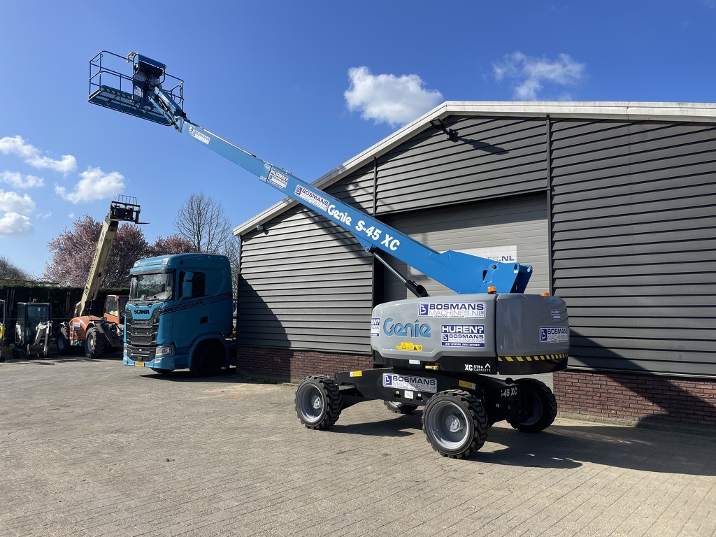 TE HUUR Genie S45 XC telescoop hoogwerker 16 M