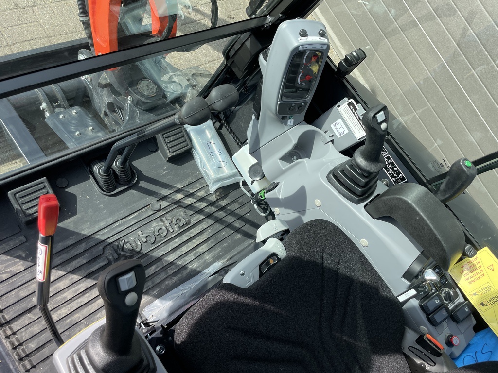 Kubota U27 hi-spec minigraver NIEUW €580 LEASE