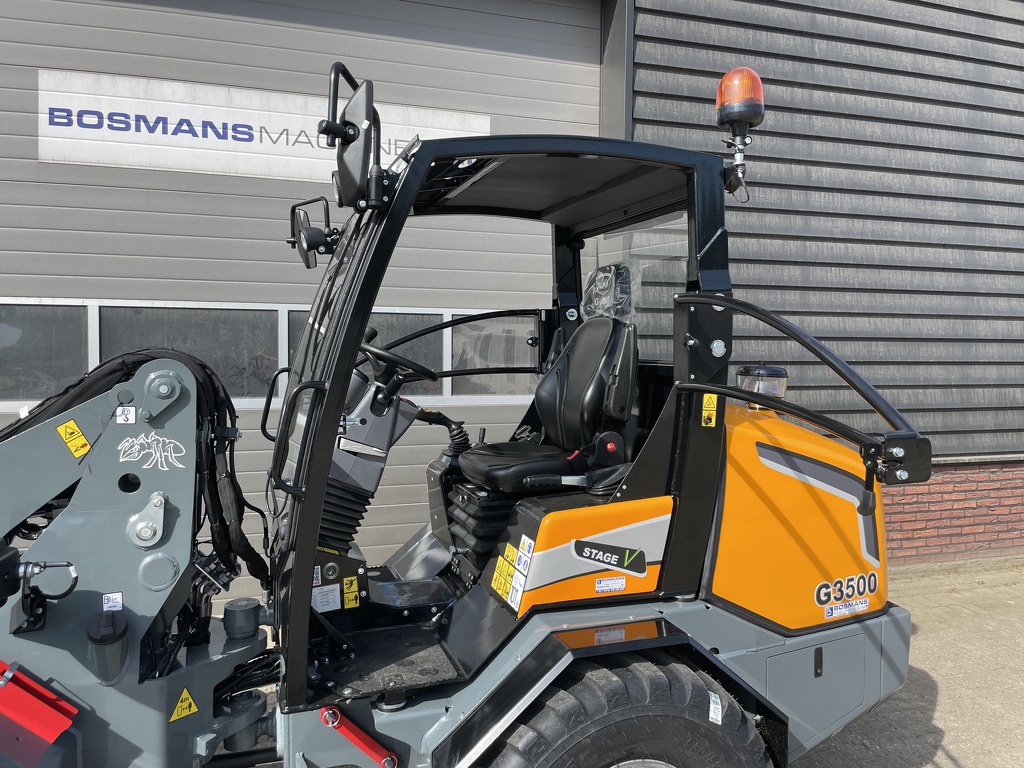 Giant G3500 shovel NIEUW €795 LEASE