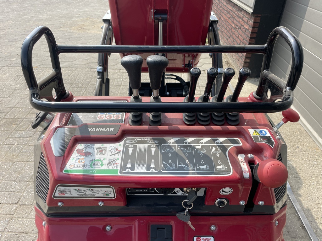 TE HUUR Yanmar C08 hitip + rupsdumper hoogkiep zelfladend