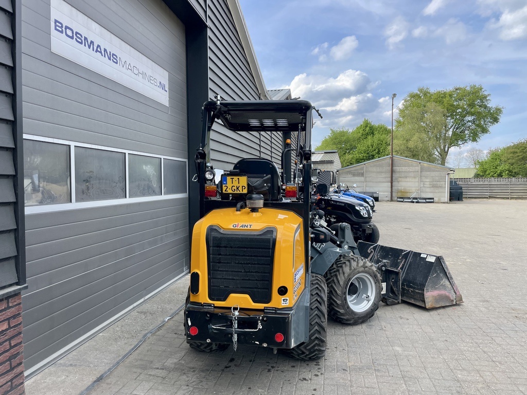 TE HUUR Giant G2300 HD X-TRA minishovel 2.2 T