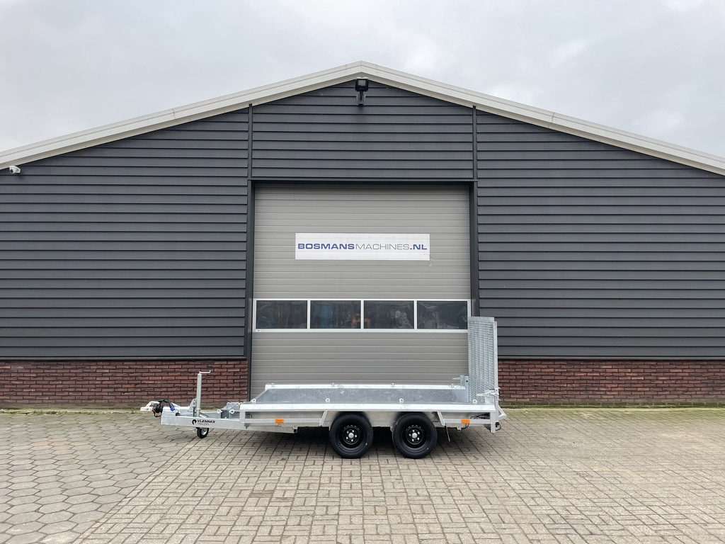 TE HUUR Vlemmix machinetransporter 2700 kg