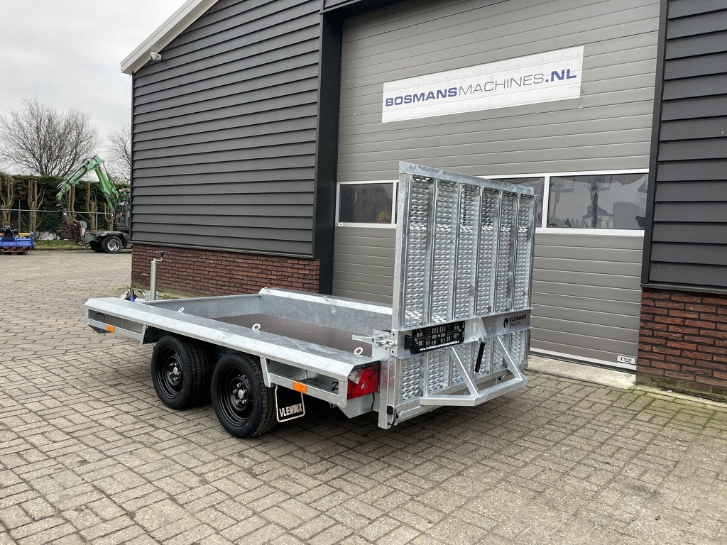 TE HUUR Vlemmix machinetransporter 2700 kg