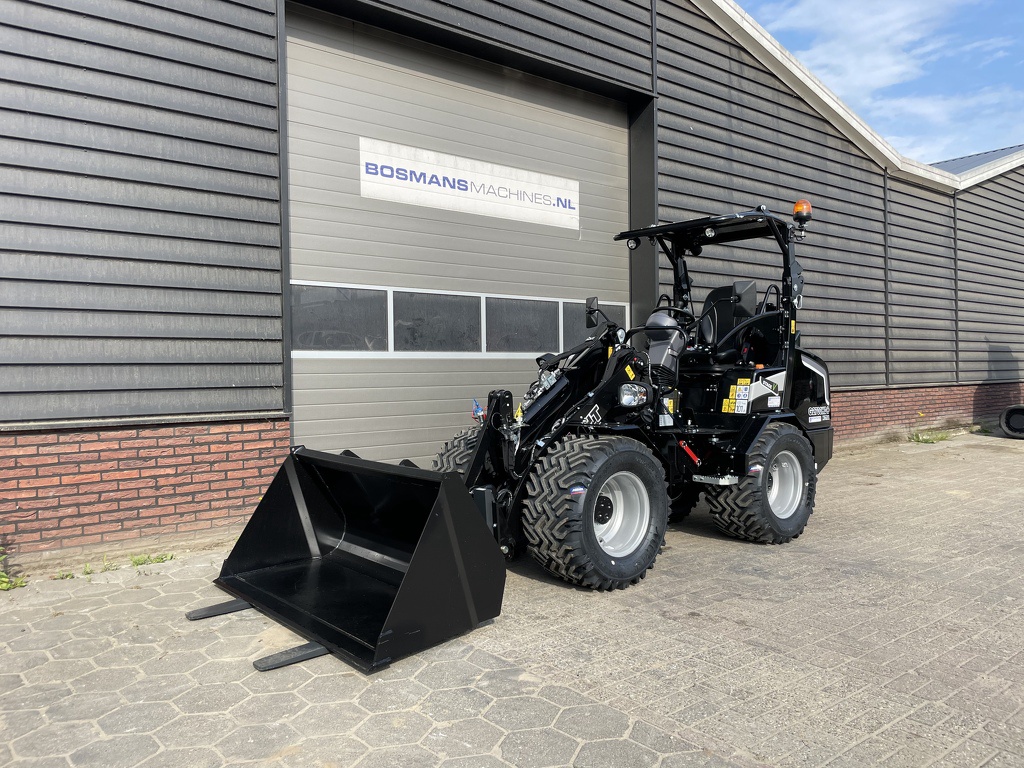 Giant G2700 X-TRA HD + minishovel NIEUW black edition