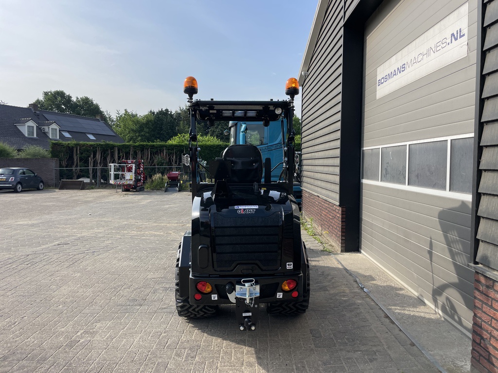 Giant G2700 X-TRA HD + minishovel NIEUW black edition