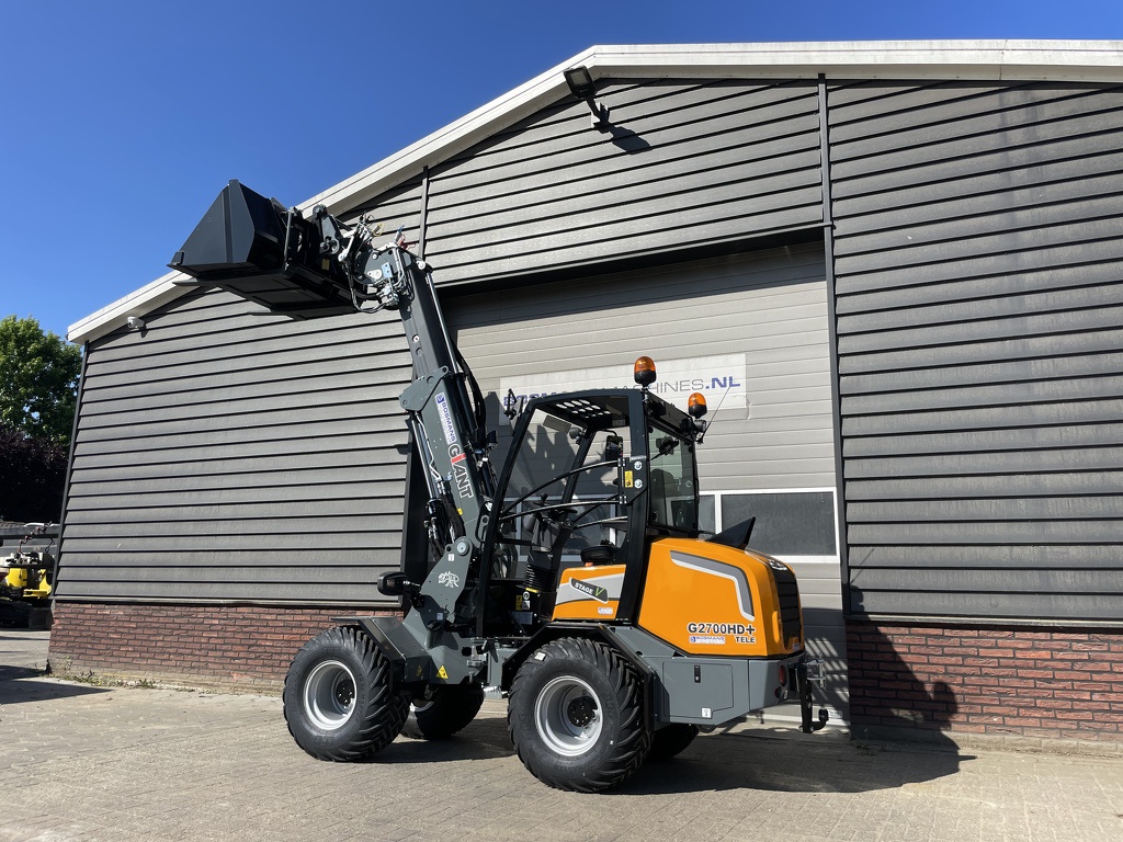 Giant G2700 TELE HD+ minishovel NIEUW €835 LEASE