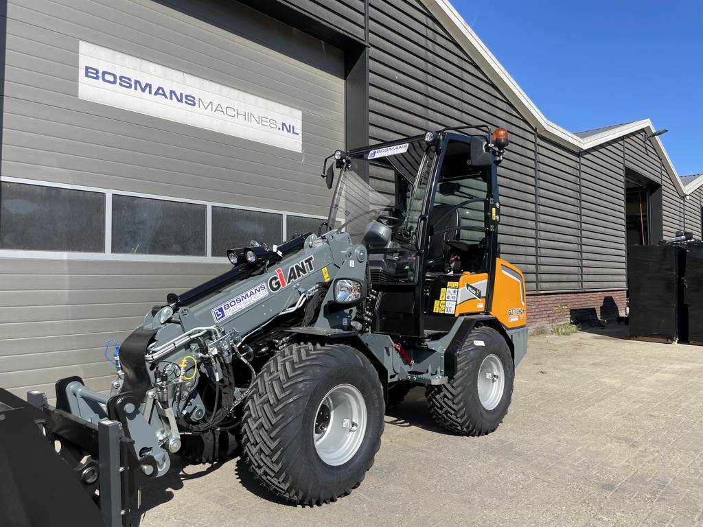 Giant G2700 TELE HD+ minishovel NIEUW €835 LEASE