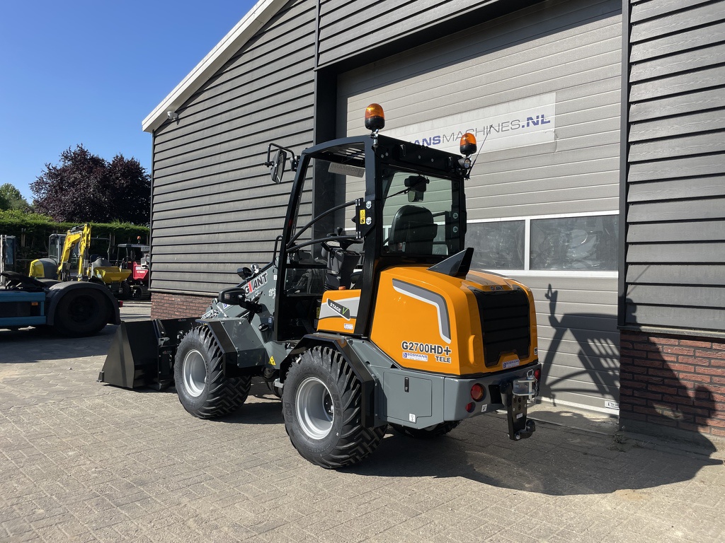 Giant G2700 TELE HD+ minishovel NIEUW €835 LEASE