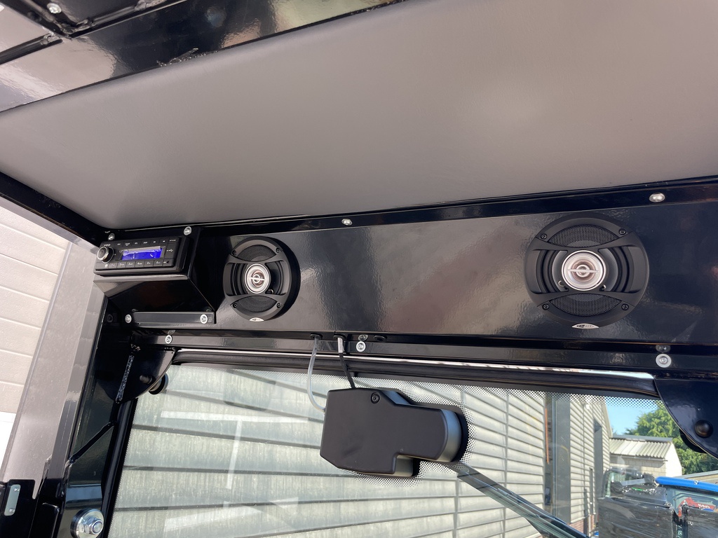 Giant G2700 TELE HD+ minishovel NIEUW €835 LEASE