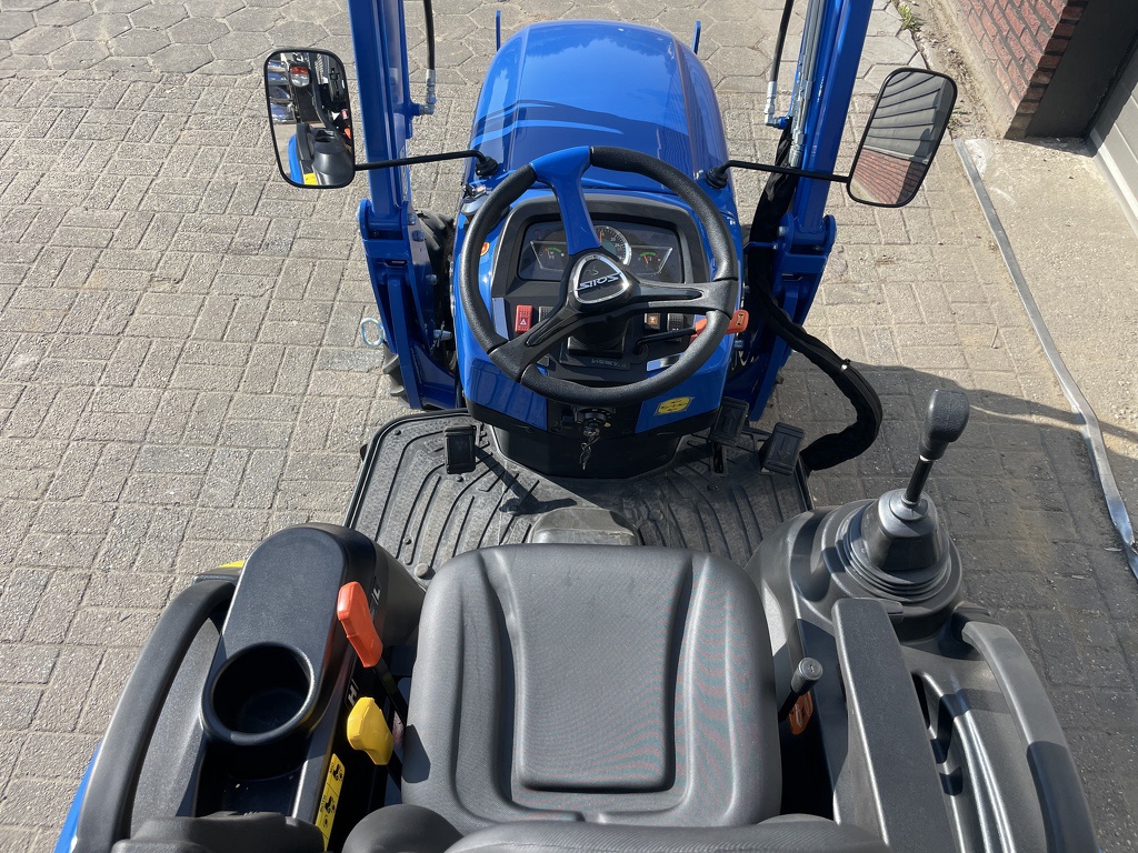 Solis 26 HST minitractor met voorlader / frontlader NIEUW