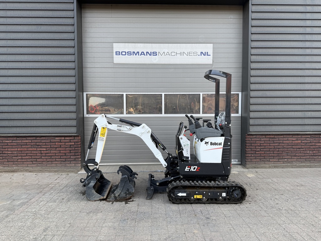 Bobcat E10 z minigraver 2025 28 uur DEMO