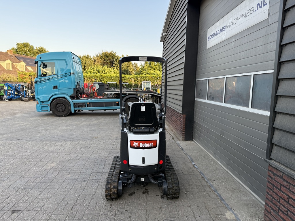 Bobcat E10 z minigraver 2025 28 uur DEMO