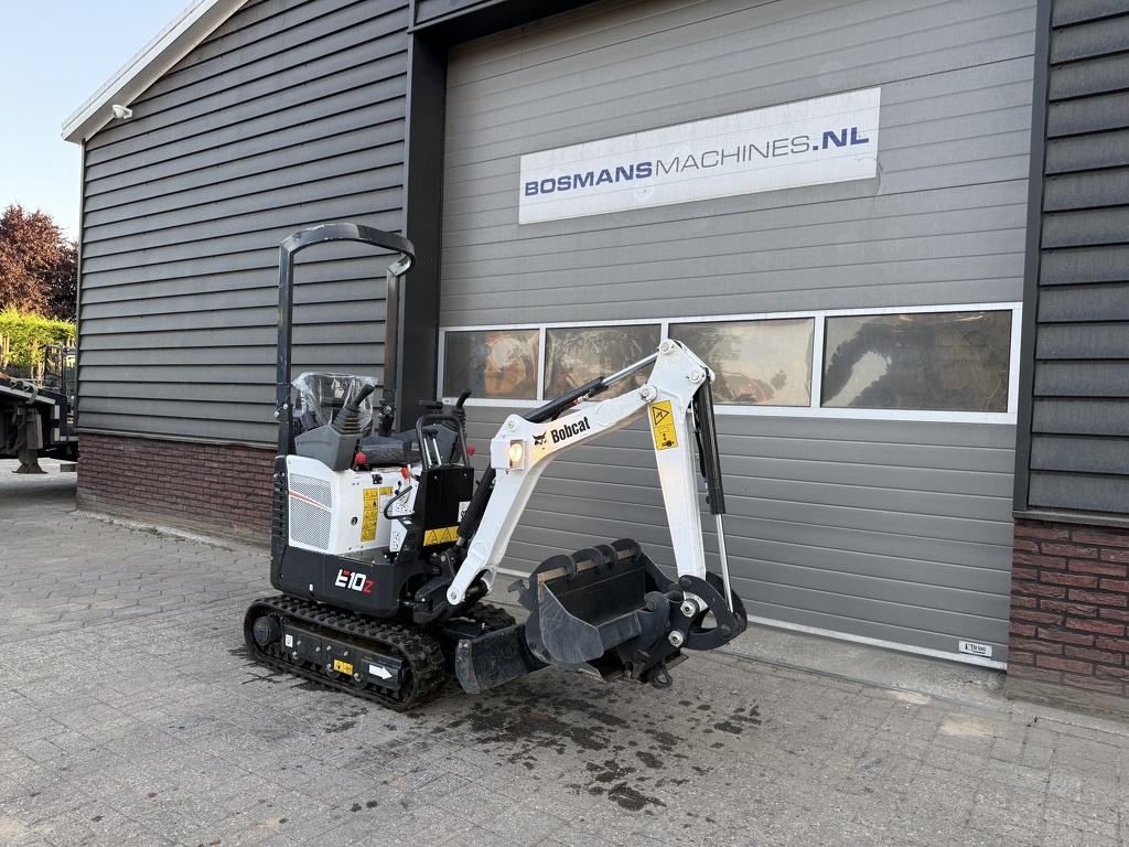 Bobcat E10 z minigraver 2025 28 uur DEMO