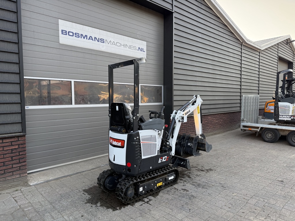 Bobcat E10 z minigraver 2025 28 uur DEMO