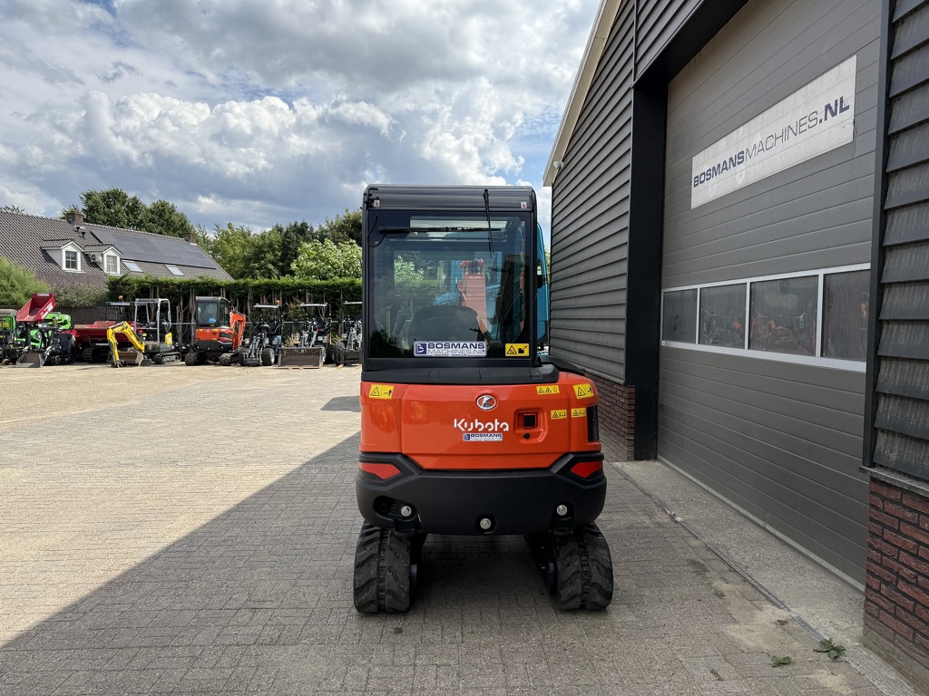 Kubota KX027 HI-SPEC minigraver NIEUW incl CW05 + 3 bakken