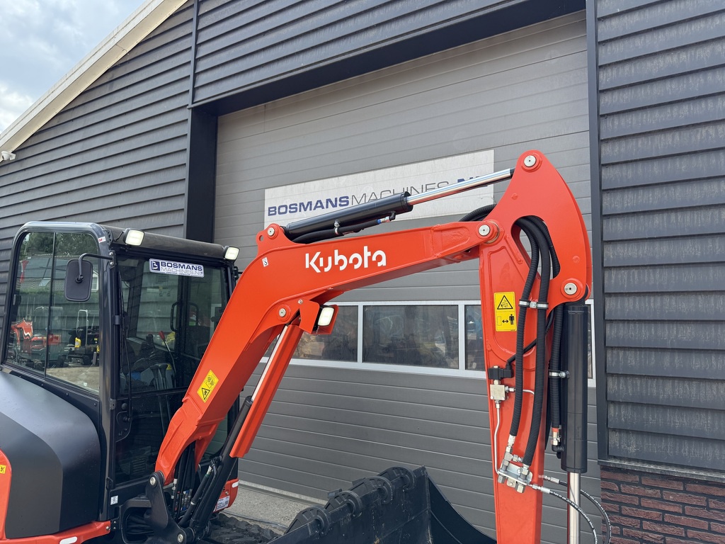 Kubota KX027 HI-SPEC minigraver NIEUW incl CW05 + 3 bakken