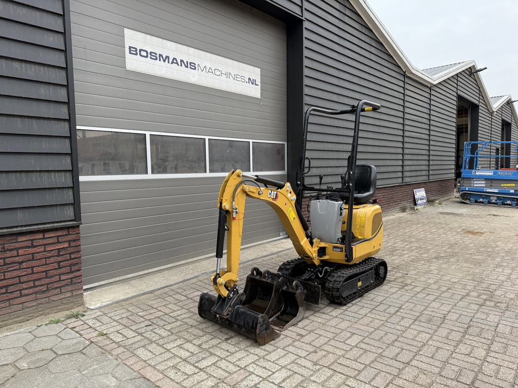 Caterpillar 300.9 minigraver BJ 2021