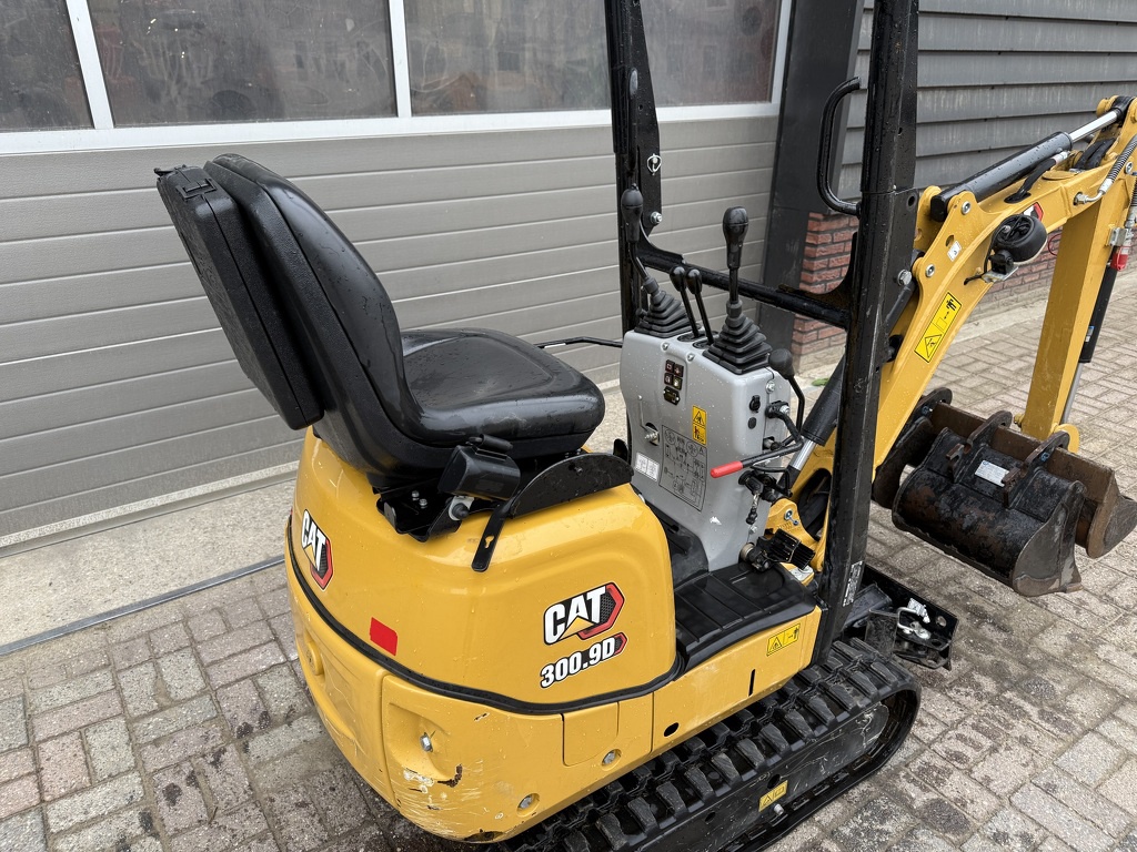 Caterpillar 300.9 minigraver BJ 2021