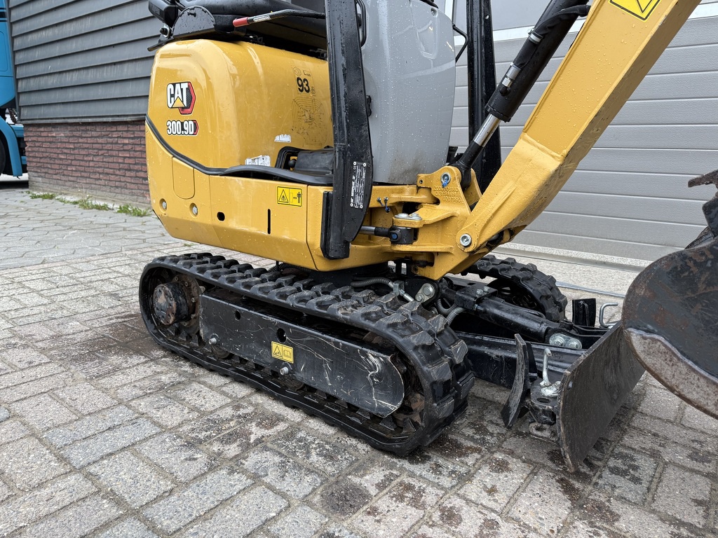 Caterpillar 300.9 minigraver BJ 2021