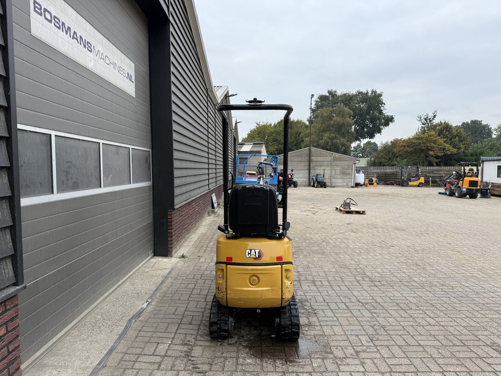 Caterpillar 300.9 minigraver BJ 2021