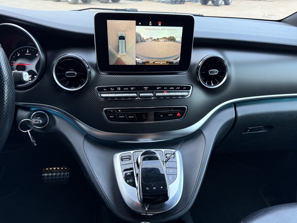 Mercedes Benz V-klasse 300d 4WD