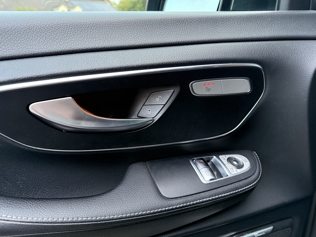 Mercedes Benz V-klasse 300d 4WD