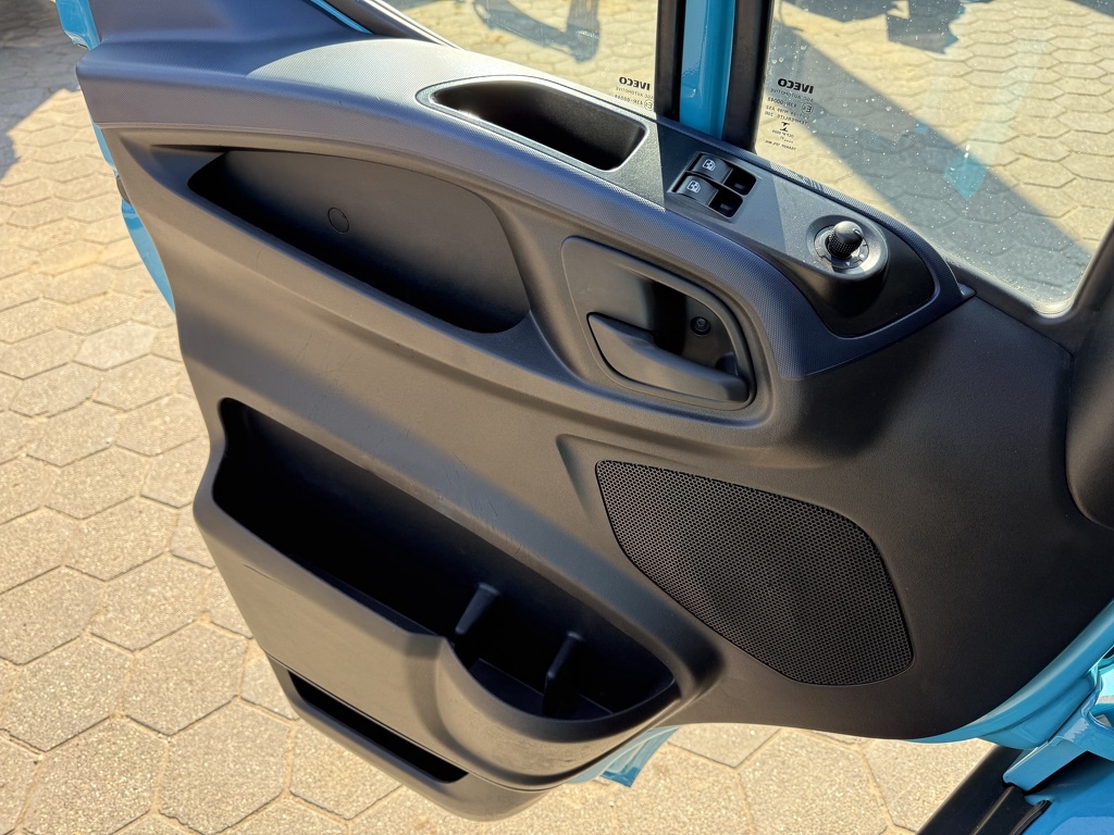 Iveco daily 40-180 hi matic BE trekker 10.5 T